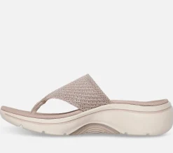 GO WALK Arch Fit 2.0 Sandal - Carrie